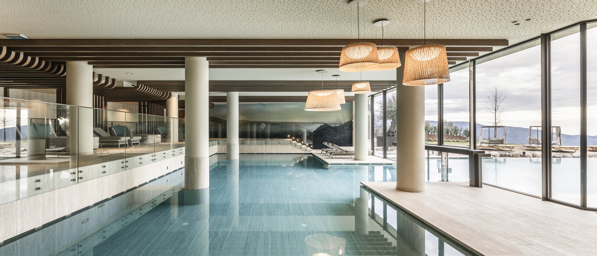 Hotel sul Lago di Garda con piscina e vista sul lago Hotel sul Lago di Garda con piscina e vista sul lago