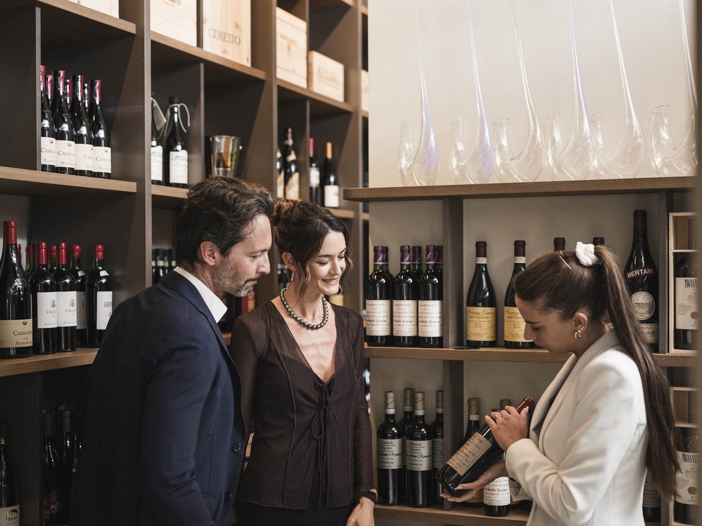 STROBLHOF Lake Garda: your luxury hotel with Vinotheque